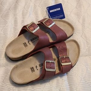 Brand New Birkenstock Arizona sandals